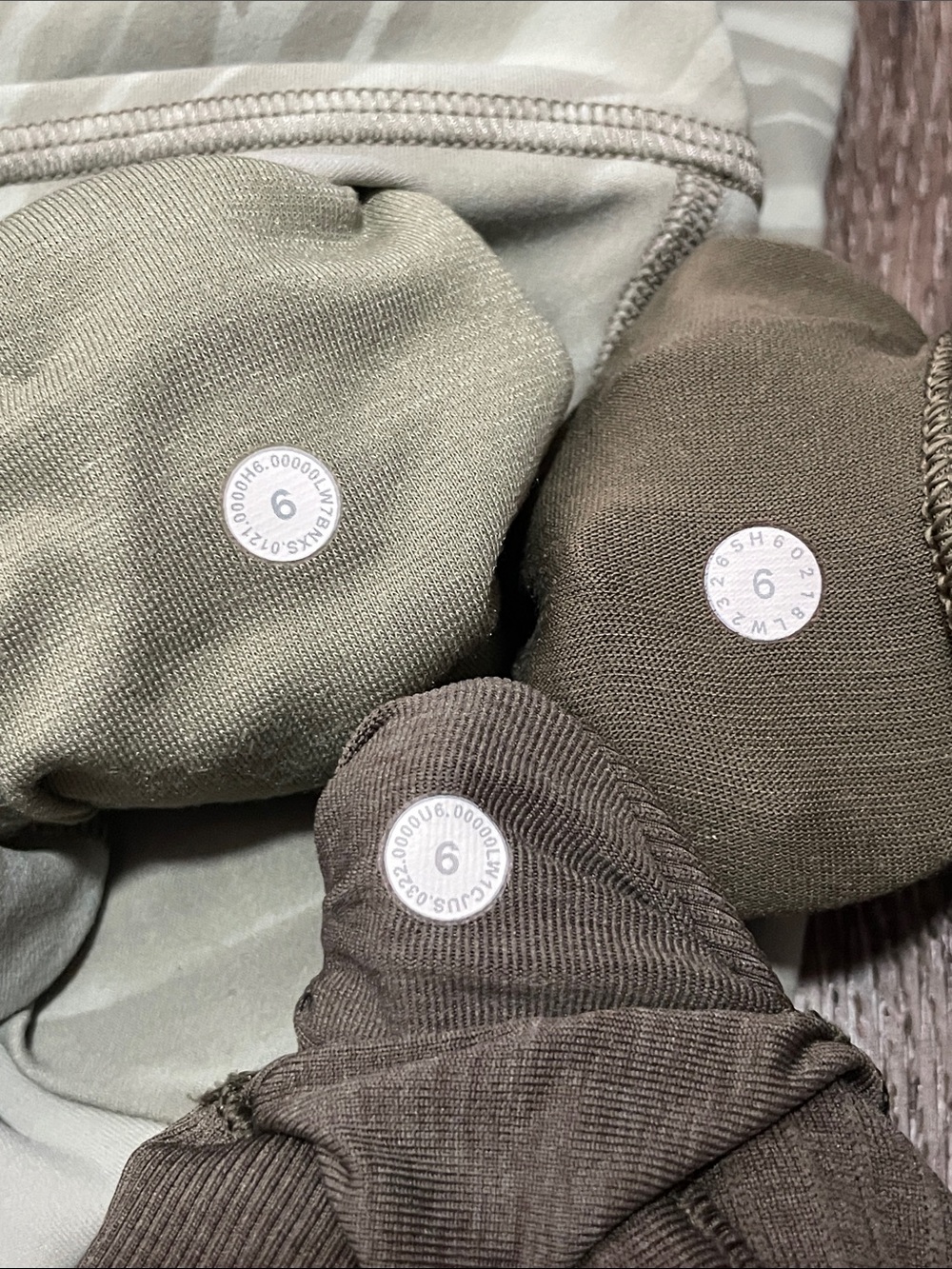 EUC Lululemon Matching Workout Bundle. Size 6 - Picture 2 of 12